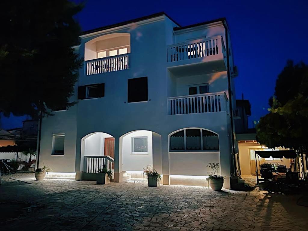 Apartmani Marin Medulin Exterior photo